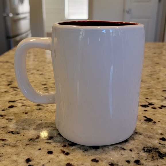 Rae Dunn Let's Kiss Mug NEW - Picture 2 of 4